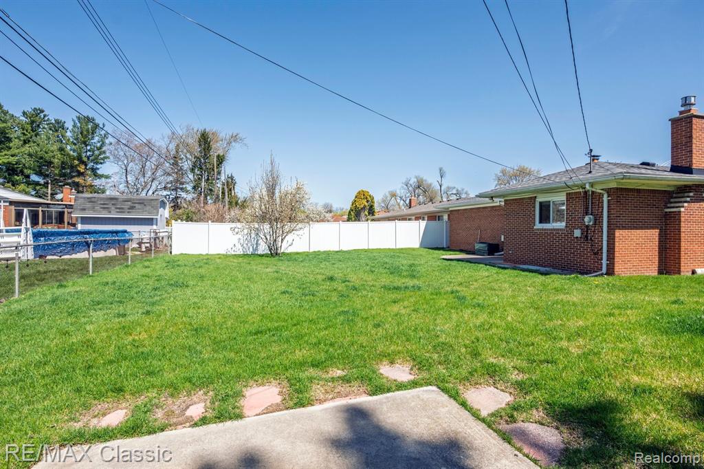 7349 IROQUOIS Street, Westland, MI — Photo 28