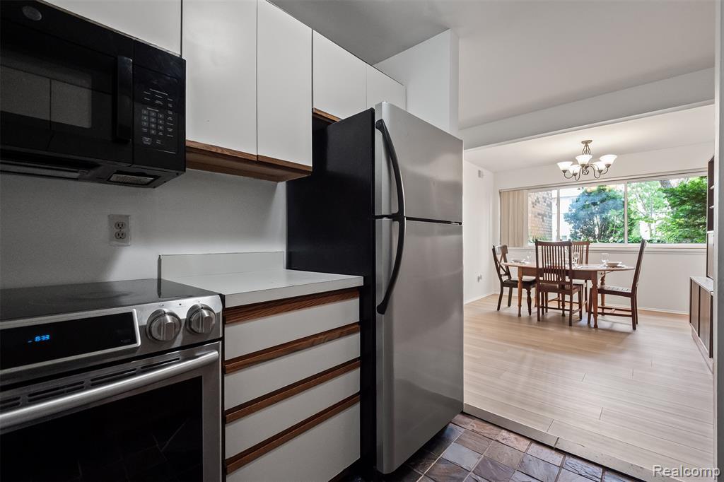 1255 S Maple Road, 101, Ann Arbor, MI 48103 — Photo 16