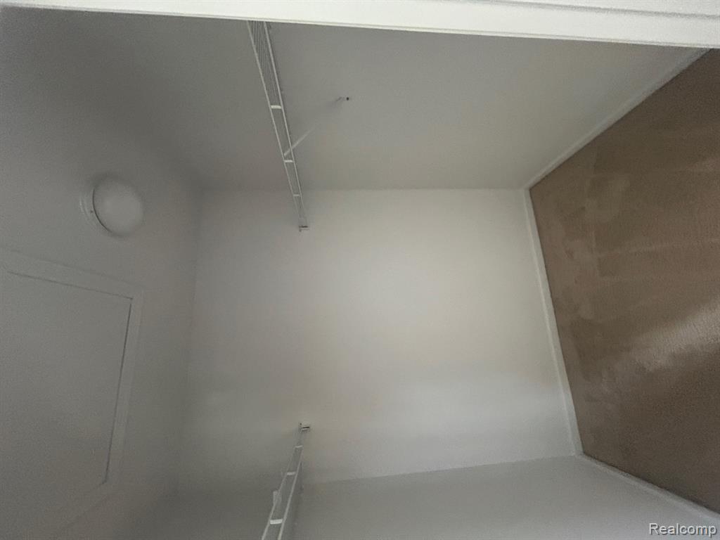 674 CHERRY ORCHARD Road, Canton, MI 48188 — Photo 23