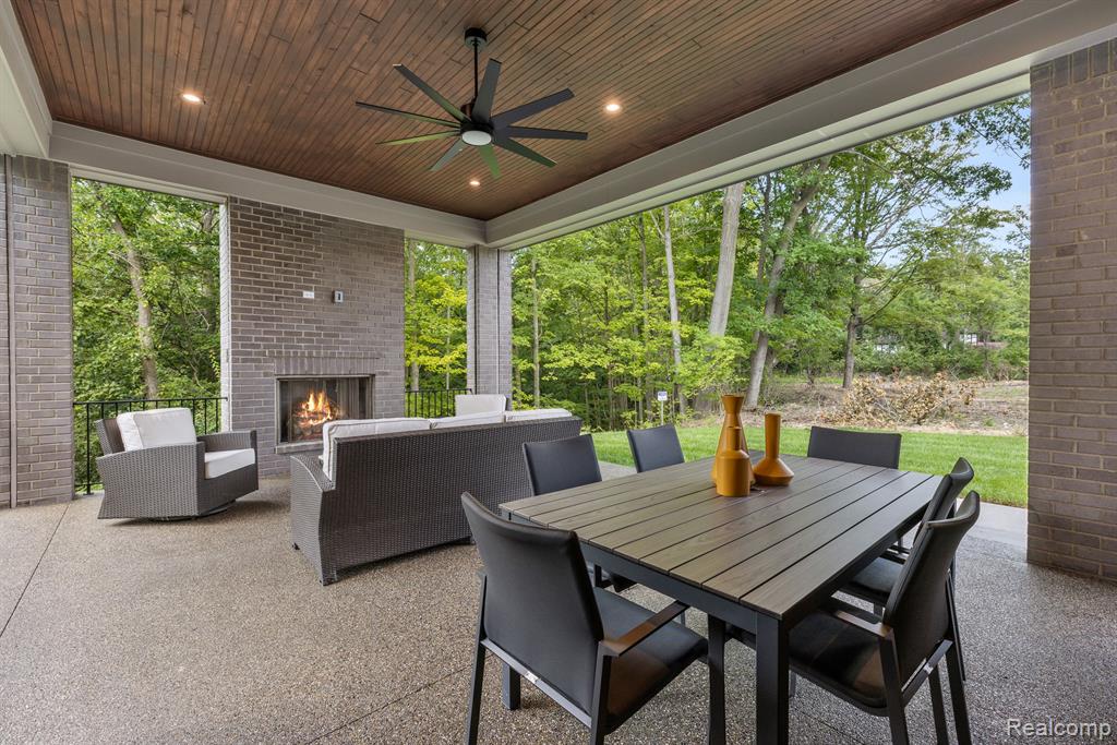 31011 Pioneer Avenue, Bingham Farms, MI 48025 — Photo 21