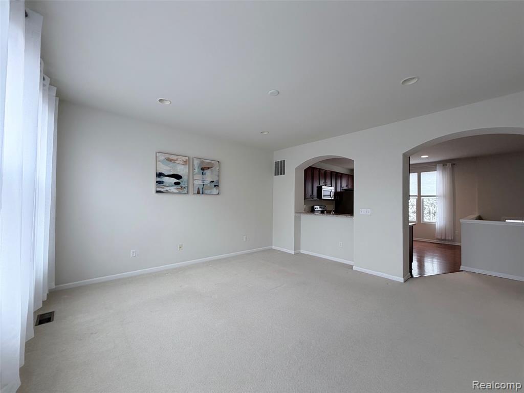 44561 GWINNETT Loop, Novi, MI — Photo 5