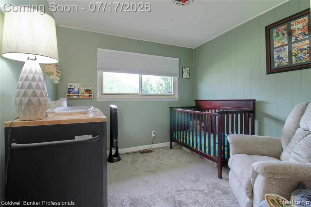 9118 Deering Street, Livonia, MI 48150 — Photo 14