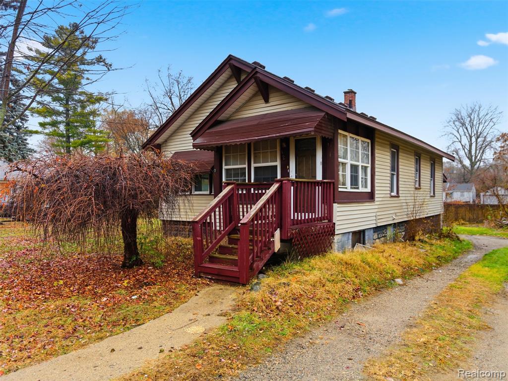 42 Pingree Avenue, Pontiac, MI 48342 — front exterior