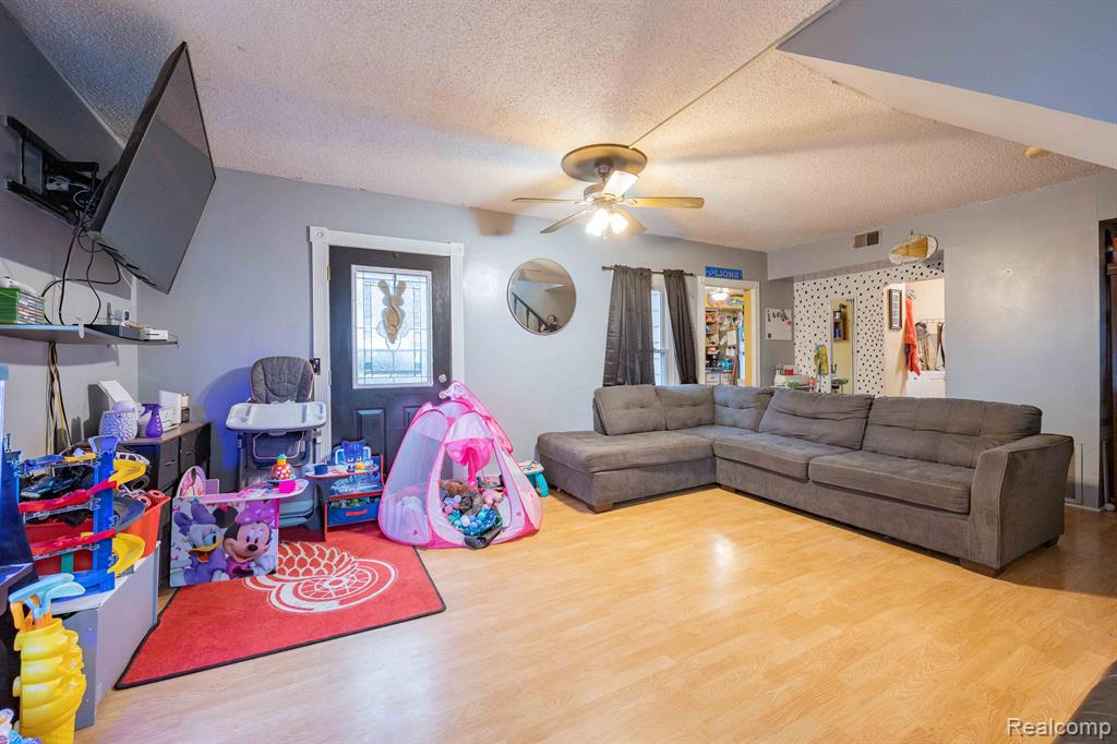 8908 AUGUSTA Street, Willis, MI 48191 — Photo 9