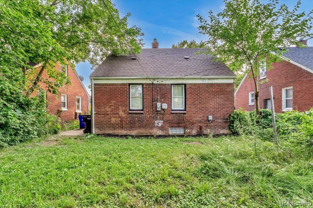 9108 CLOVERLAWN Street, Detroit, MI 48204 — Photo 20