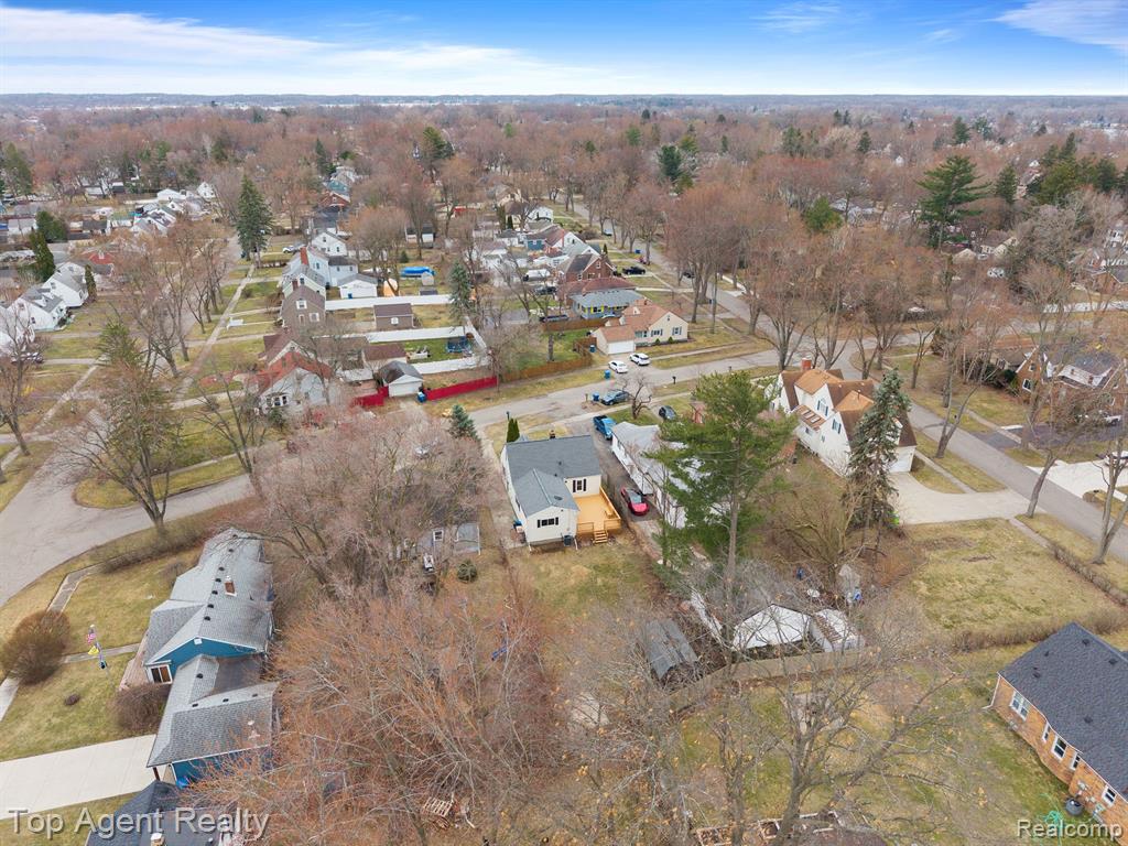 3986 BEECHGROVE Drive, Waterford, MI 48328 — Photo 31