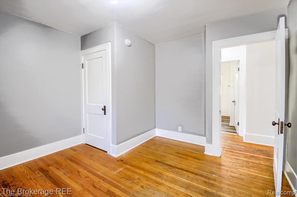 705 FRANK Street, Flint, MI 48504 — Photo 22