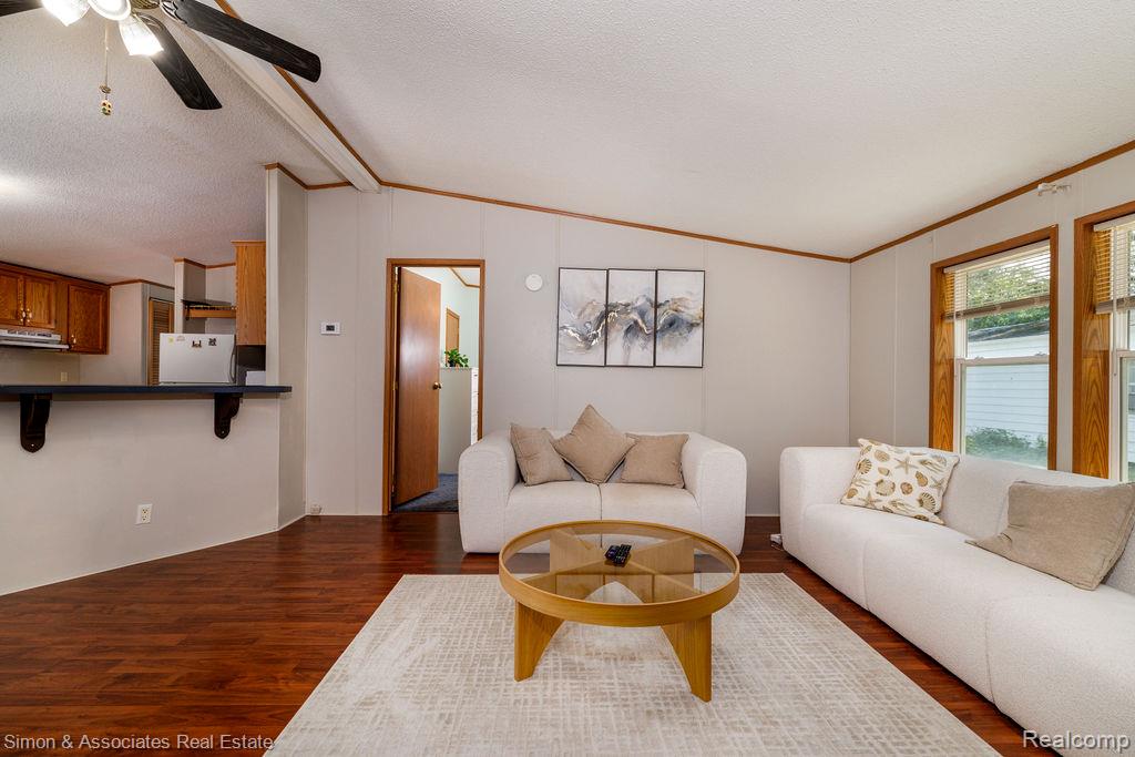 4995 Croissant Street, Dearborn Heights, MI 48125 — Photo 5