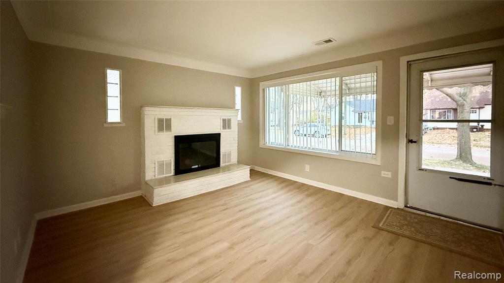 805 Milton Avenue, Hazel Park, MI 48030 — Photo 2
