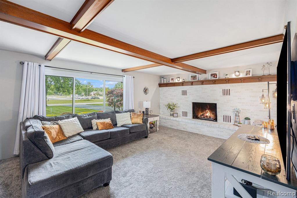 550 N GLASSFORD Street, Capac, MI 48014 — Photo 8