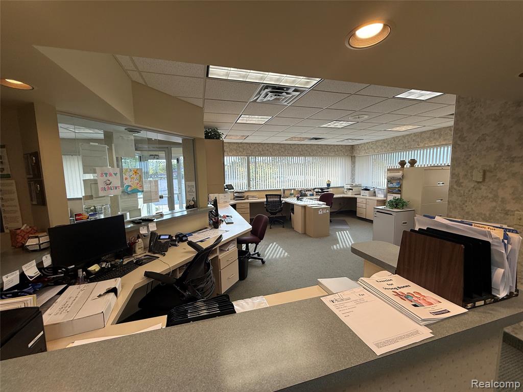 4007 W Court Street, Flint, MI 48532 — Photo 5