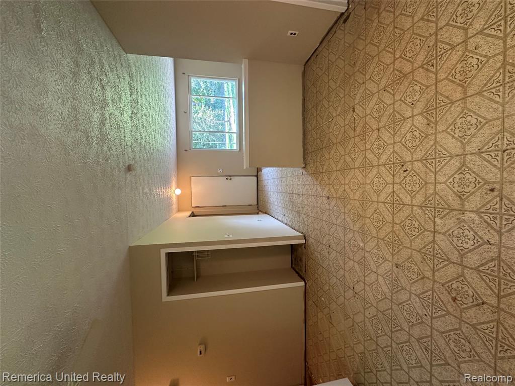 4550 W Allen Road, Howell, MI 48855 — Photo 10