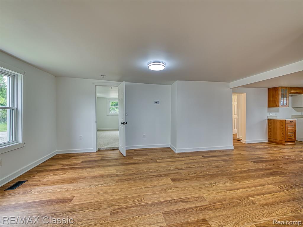 9509 Main Street, Whitmore Lake, MI 48189 — Photo 14