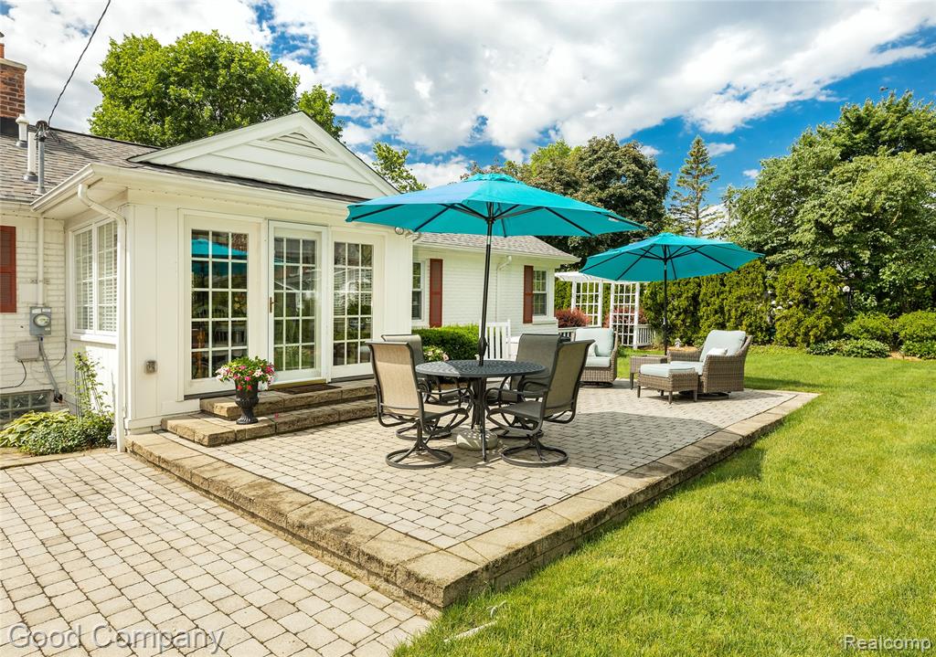 32291 Verona Circle, Beverly Hills, MI 48025 — Photo 56