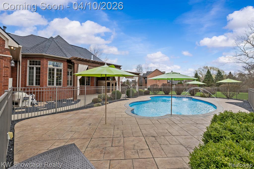 2901 Vero Drive, Highland, MI 48356 — Photo 9