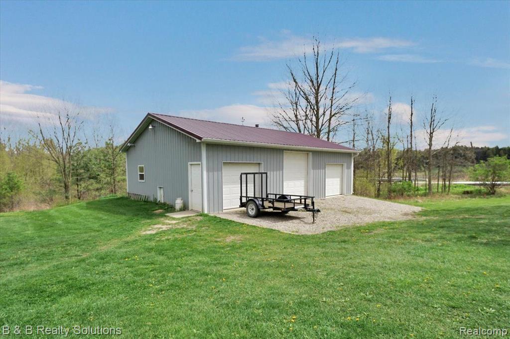 4114 COLUMBIAVILLE Road, Columbiaville, MI 48421 — Photo 26