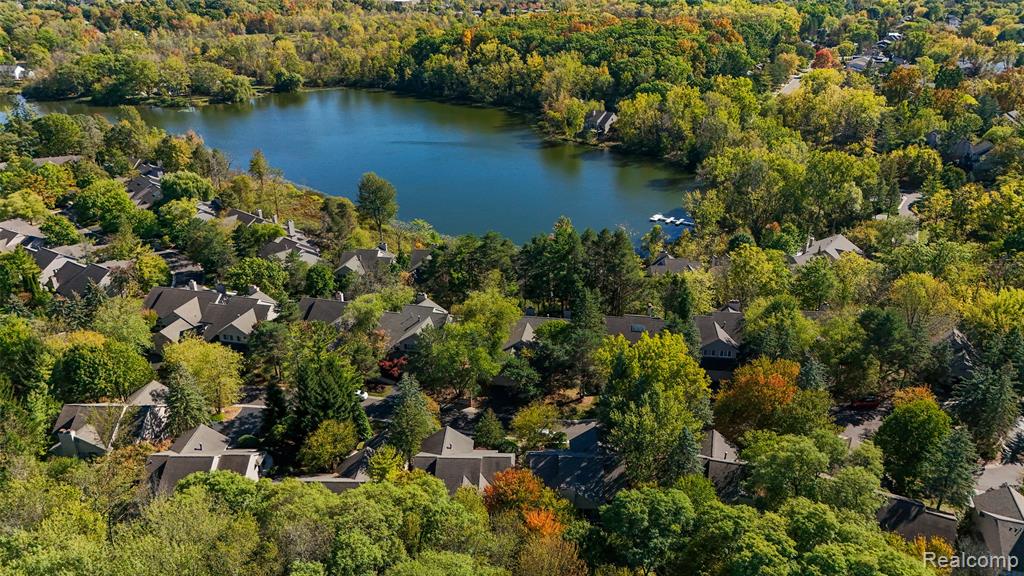 4832 Cliffside Drive, 21, West Bloomfield, MI 48323 — Photo 3
