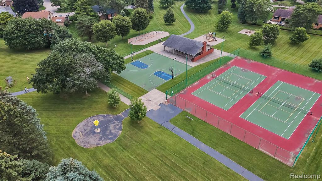 41988 BAINTREE Circle, Northville, MI 48168 — Photo 48