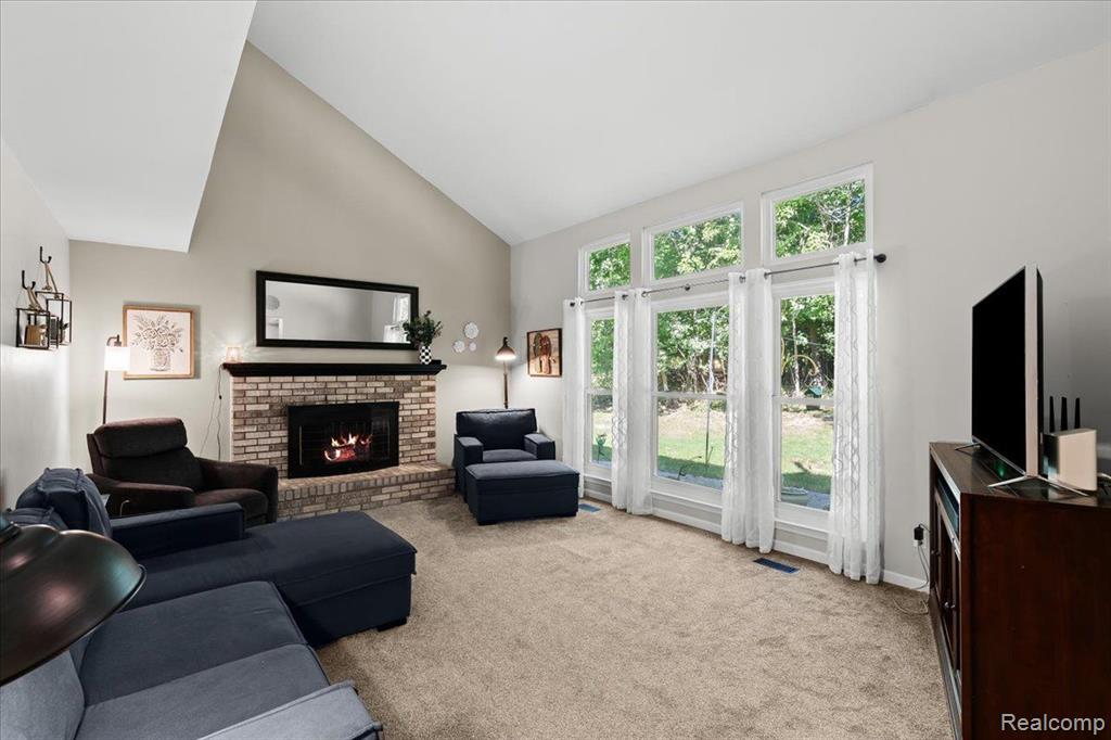 7050 Fox Chase Lane, Westland, MI — Photo 12