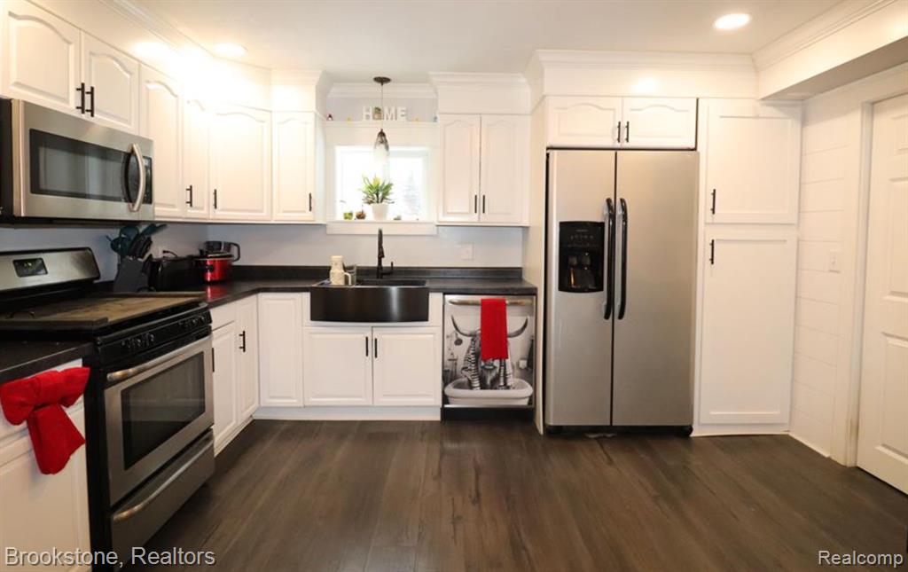 554 SHERIDAN Road, Jackson, MI 49203 — Photo 3