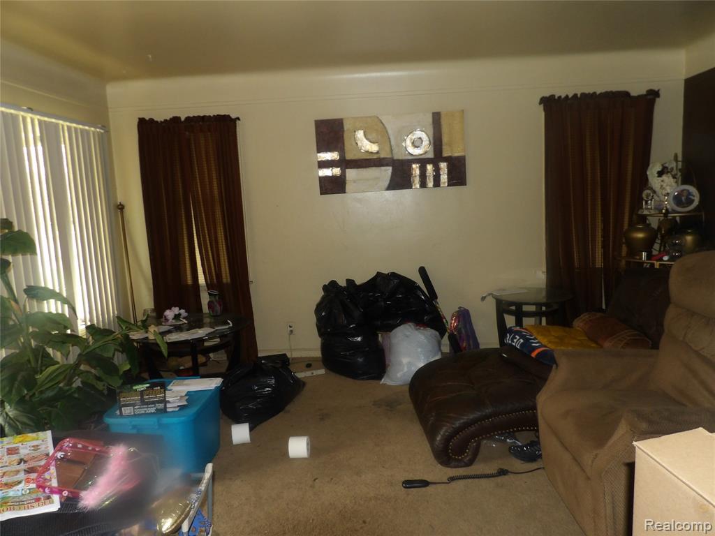 10945 Peerless Street, Detroit, MI 48224 — Photo 11