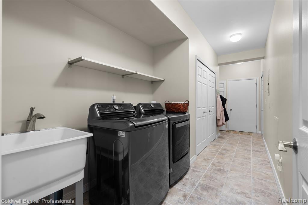 21105 Chesapeake Circle, 243, Walled Lake, MI 48390 — Photo 17