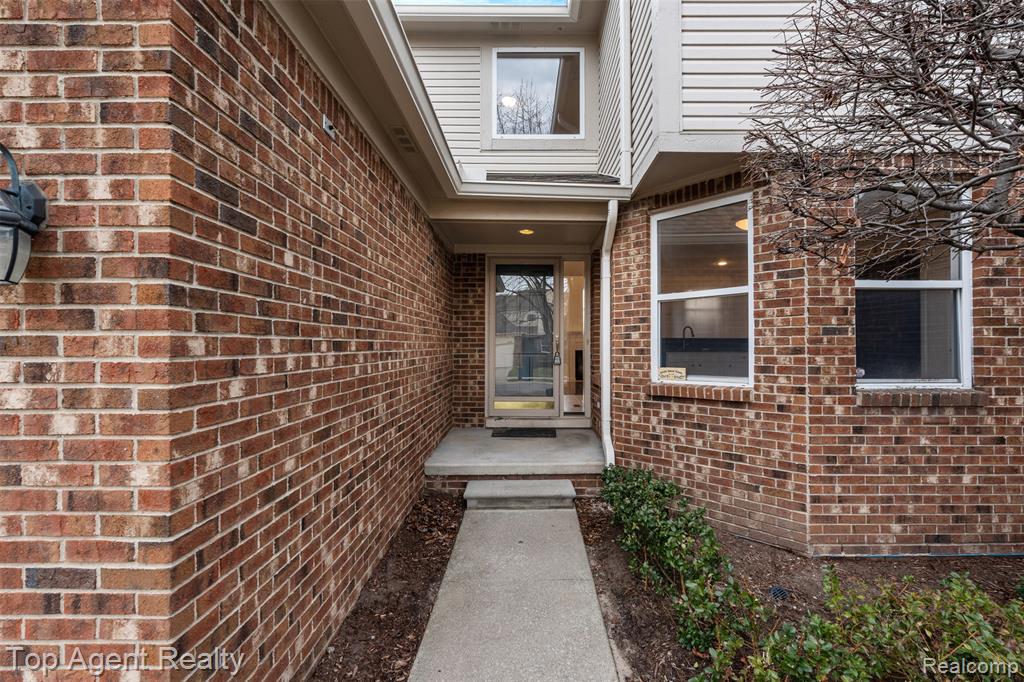 45505 Limerick Drive, Macomb, MI 48044 — Photo 5
