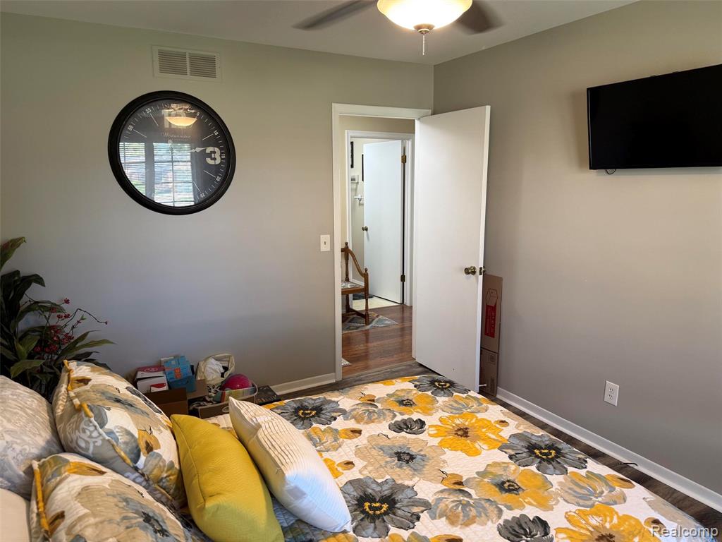 448 Ashley Drive, Grand Blanc, MI 48439 — Photo 13