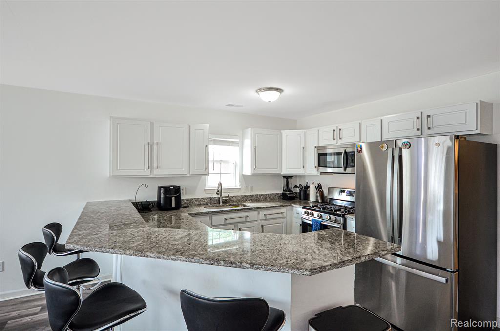 8425 Williamstown Drive, Shelby Twp, MI 48316 — Photo 10