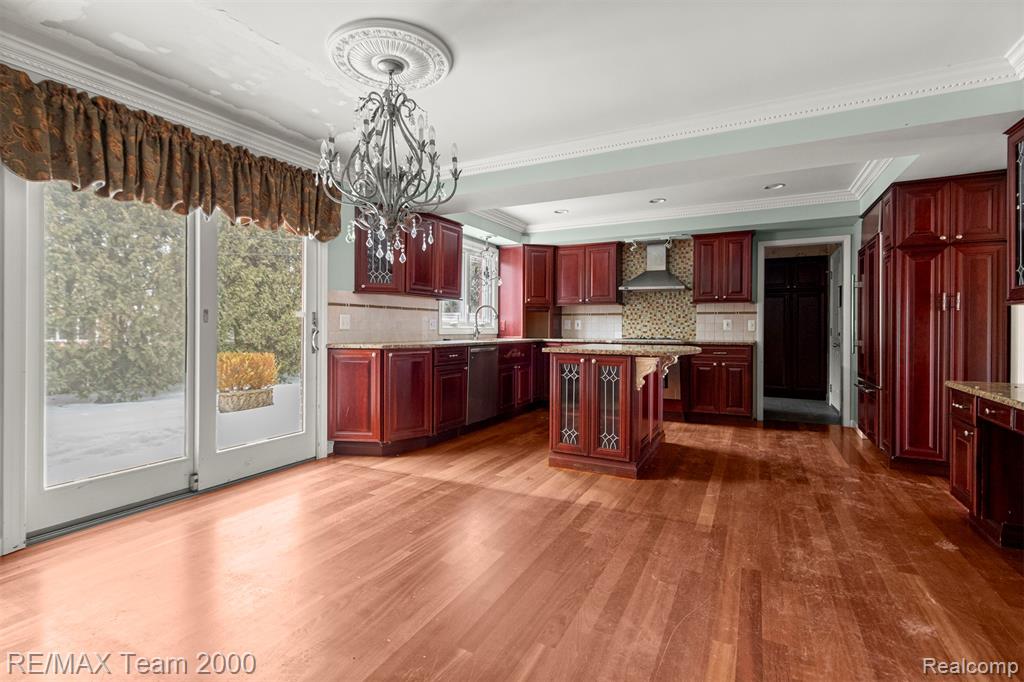 741 Briarcliff Drive, Grosse Pointe Woods, MI 48236 — Photo 20