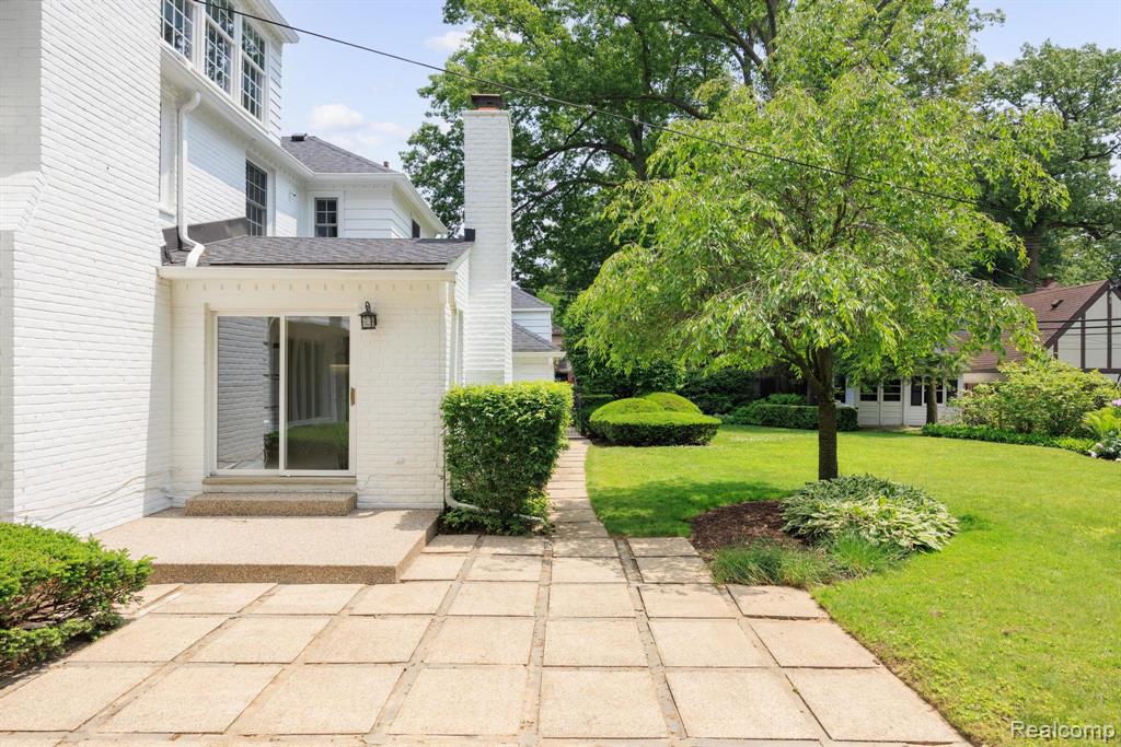33 Oxford Boulevard, Pleasant Ridge, MI — Photo 91