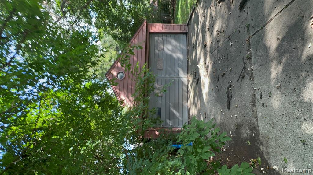 20000 Canterbury Road, Detroit, MI 48221 — Photo 13