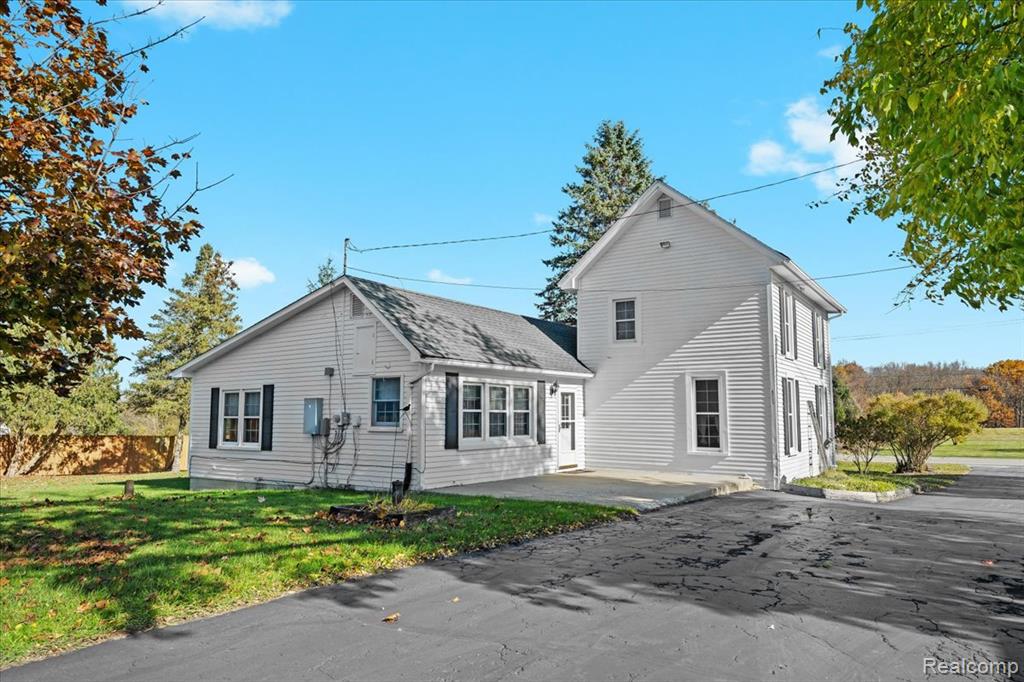 2795 N Burkhart Road, Howell, MI 48855 — Photo 20