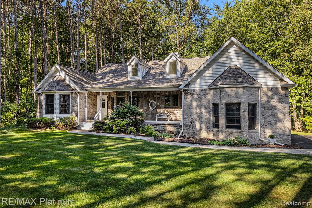 9151 PINEVIEW LAKE COURT, Linden, MI 48451 — Photo 31