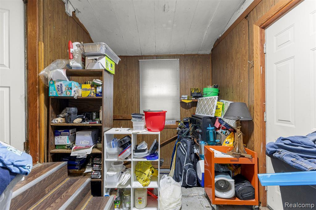 5706 Robindale Avenue, Dearborn Heights, MI 48127 — Photo 31
