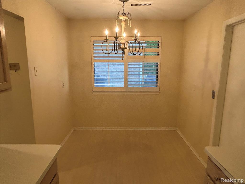 26889 Farmbrook Villa Drive, Southfield, MI 48034 — Photo 10