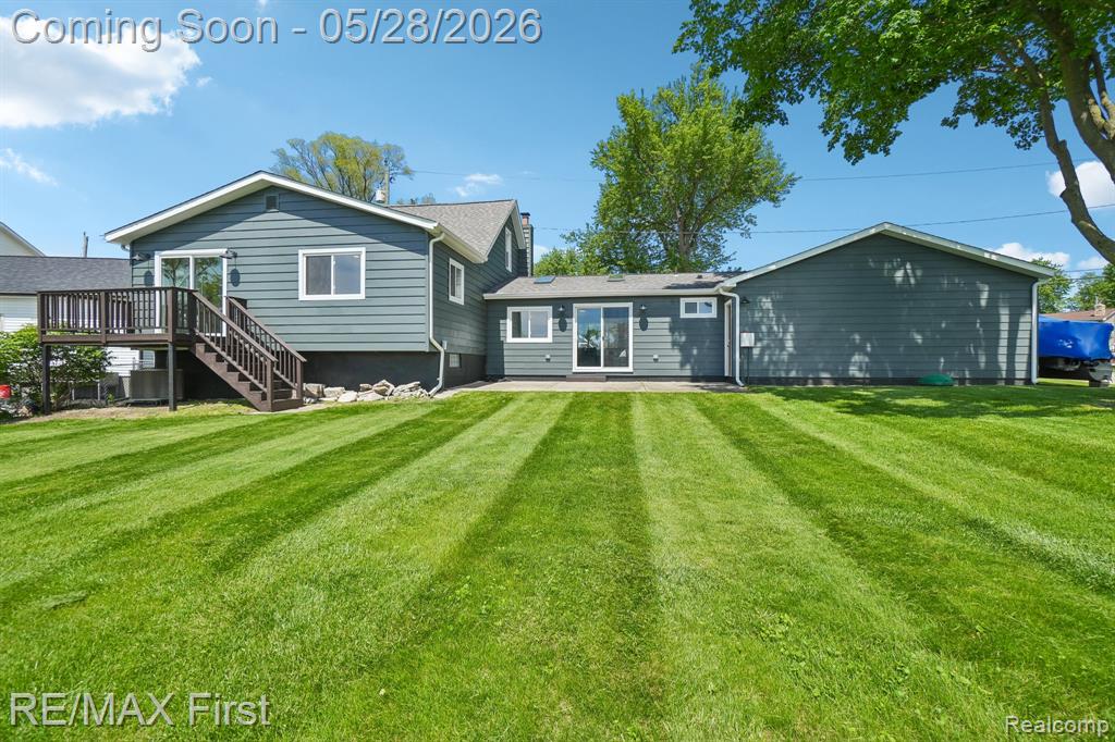 9403 Buckingham Street, White Lake, MI — Photo 32