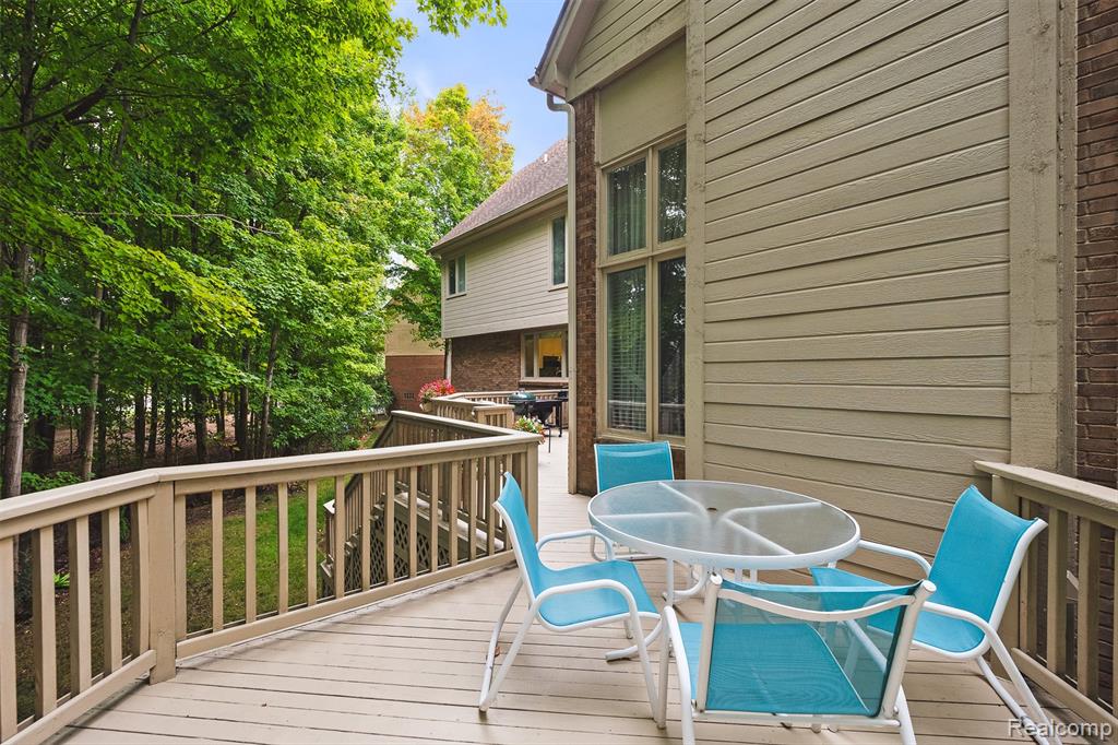 6993 Crosswell Drive, West Bloomfield, MI — Photo 41