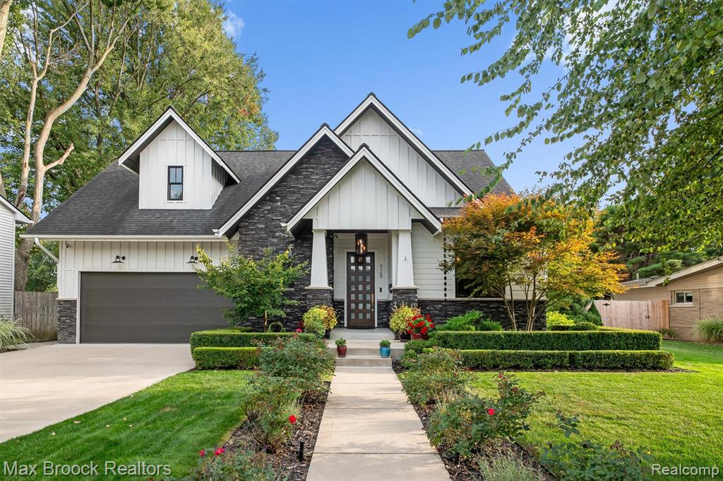 928 Montrose Avenue, Royal Oak, MI 48073 — front exterior