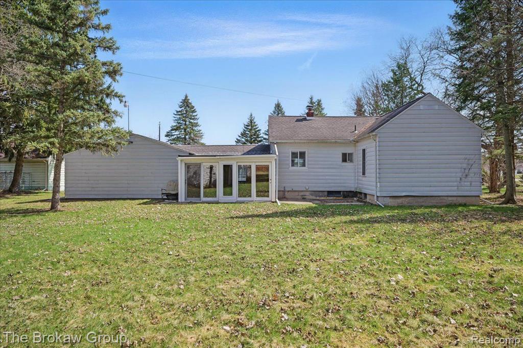 4426 MORRISH Road, Swartz Creek, MI 48473 — Photo 4