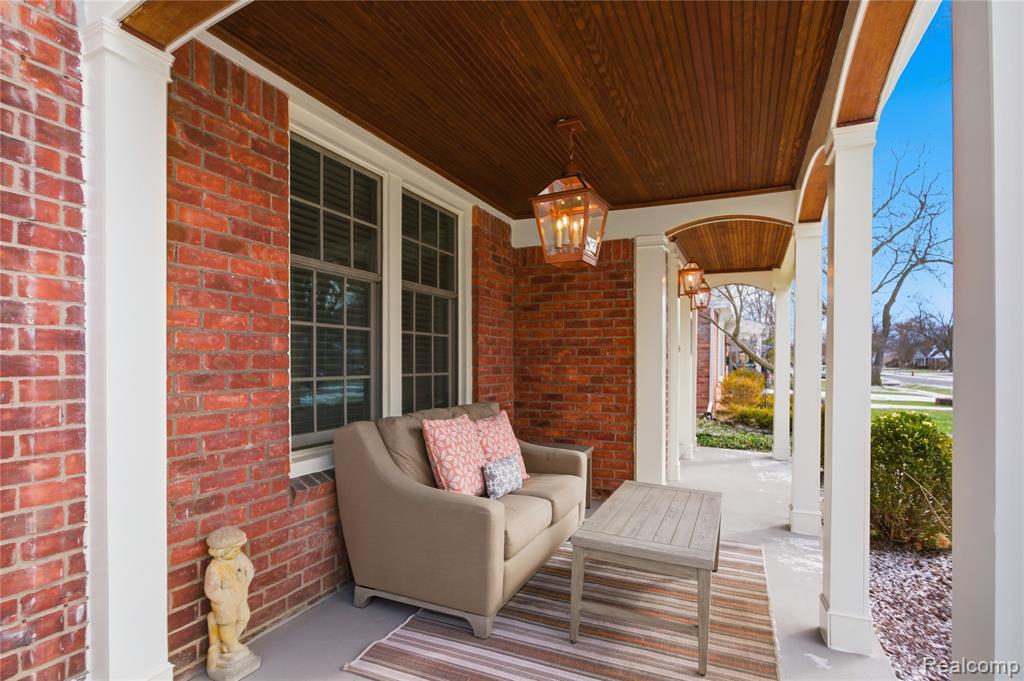 17560 Birwood Avenue, Beverly Hills, MI 48025 — Photo 2