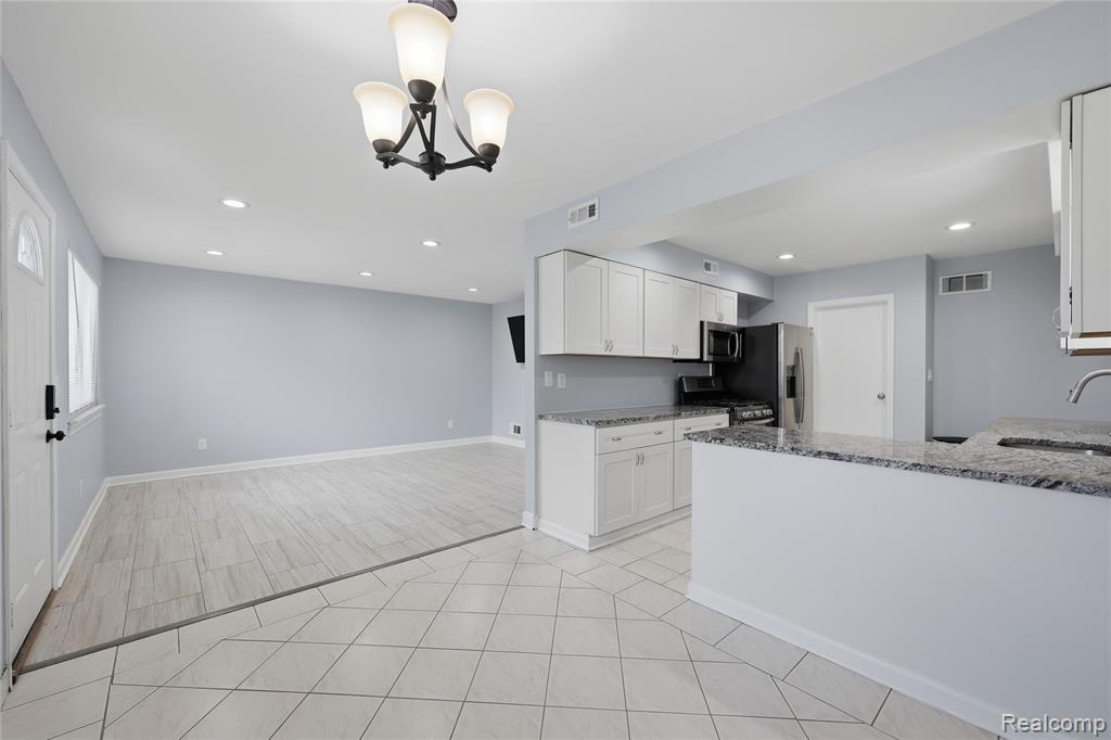 30746 Brush Street, Madison Heights, MI 48071 — Photo 6