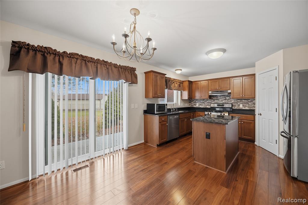 42453 Willsharon Street, Sterling Heights, MI 48314 — Photo 15