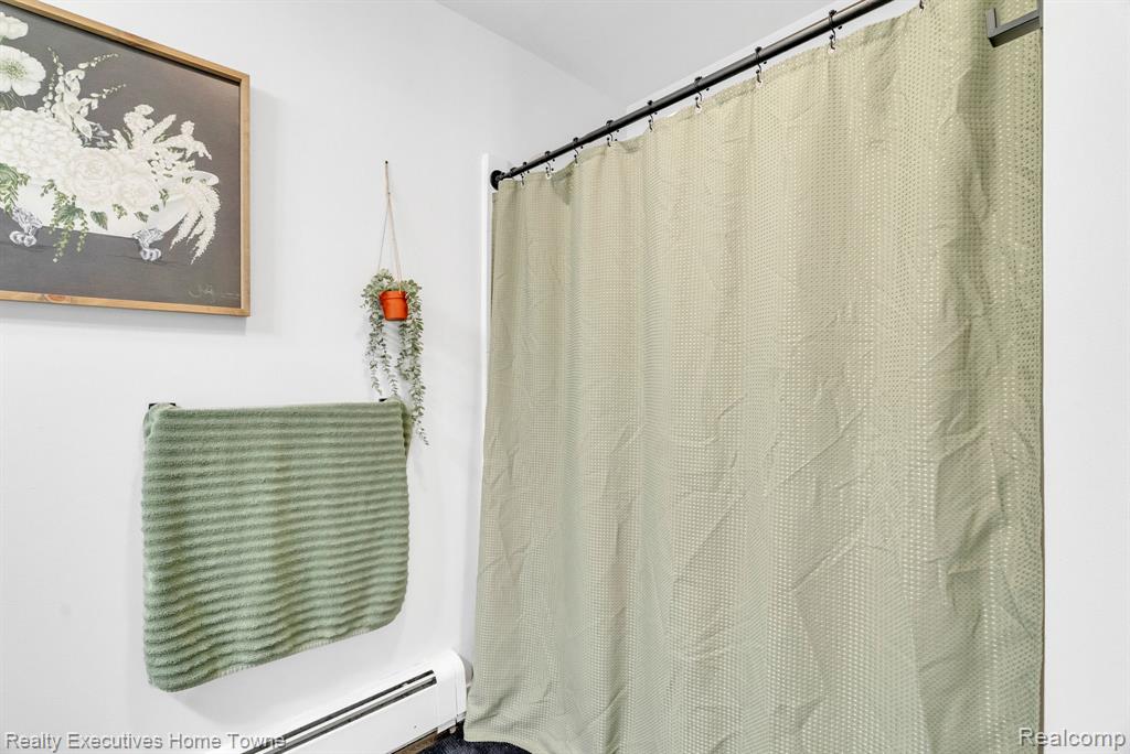 5851 Lakeshore Road, Fort Gratiot, MI 48059 — Photo 23