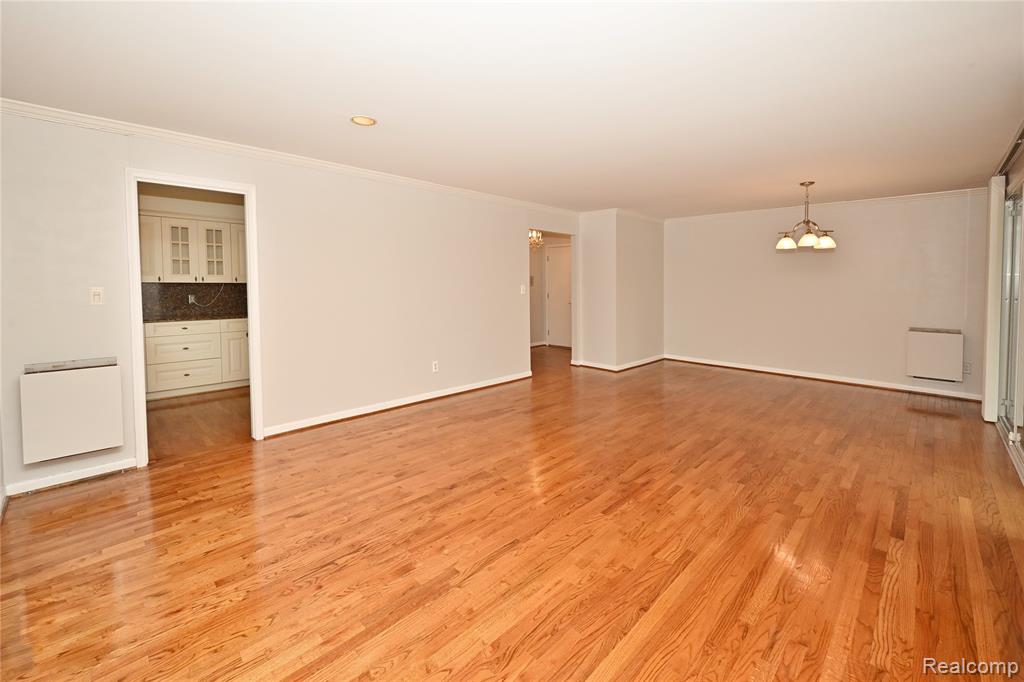 4043 W Maple, D 101, Bloomfield Hills, MI 48301 — Photo 11