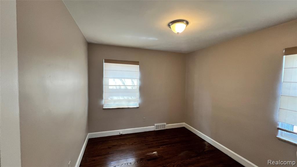 10185 Beaconsfield Street, Detroit, MI 48224 — Photo 14