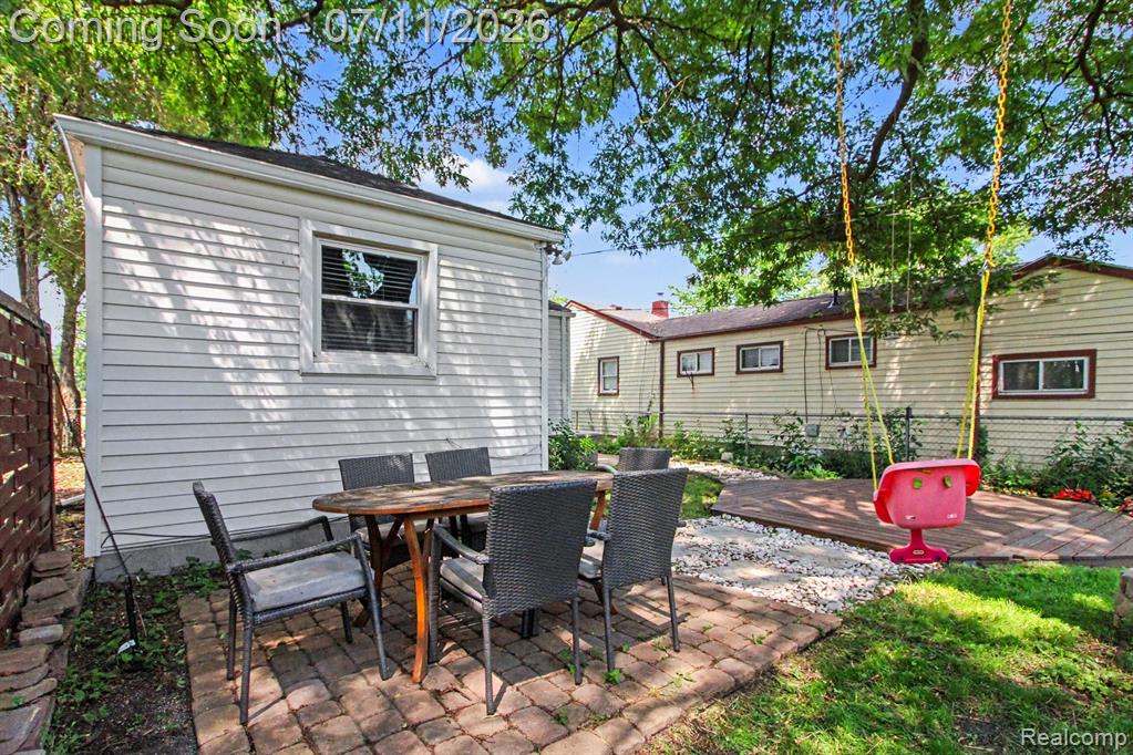 740 E 10 Mile Road, Ferndale, MI 48220 — Photo 24