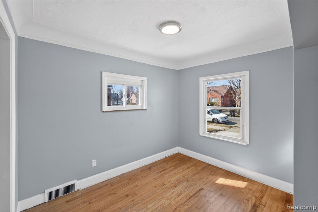 9988 Somerset Avenue, Detroit, MI 48224 — Photo 6