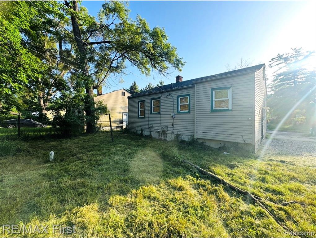 18452 Caldwell Street - Photo 3