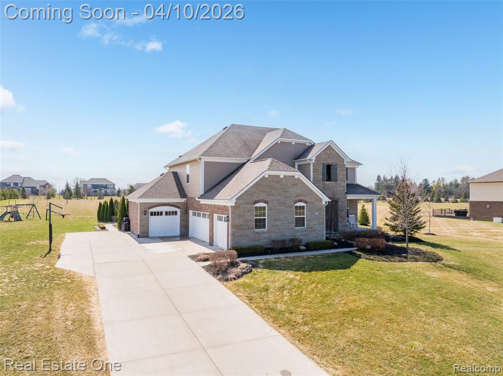 120 Crestview Drive, Rochester, MI 48306 — Photo 2